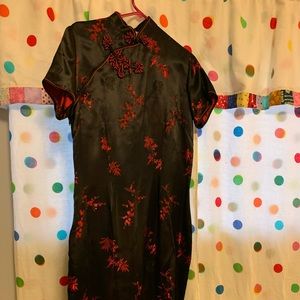 🐢 Red & Black Dress